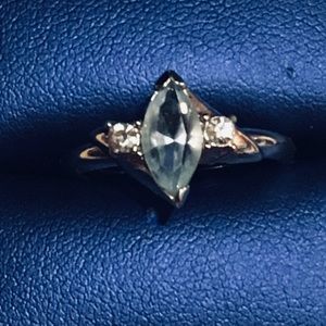 AVON Blue Topaz/CZ Sz 5